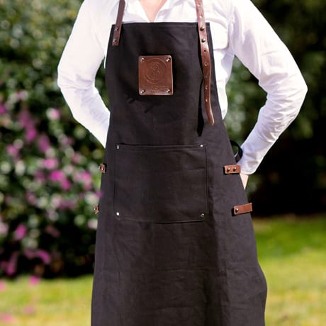 Beefer Grillschürze aus Baumwolle und Leder im Grill-Shop von kamdi24 Beefer Grillschürze aus Baumwolle und Leder im Grill-Shop von kamdi24
