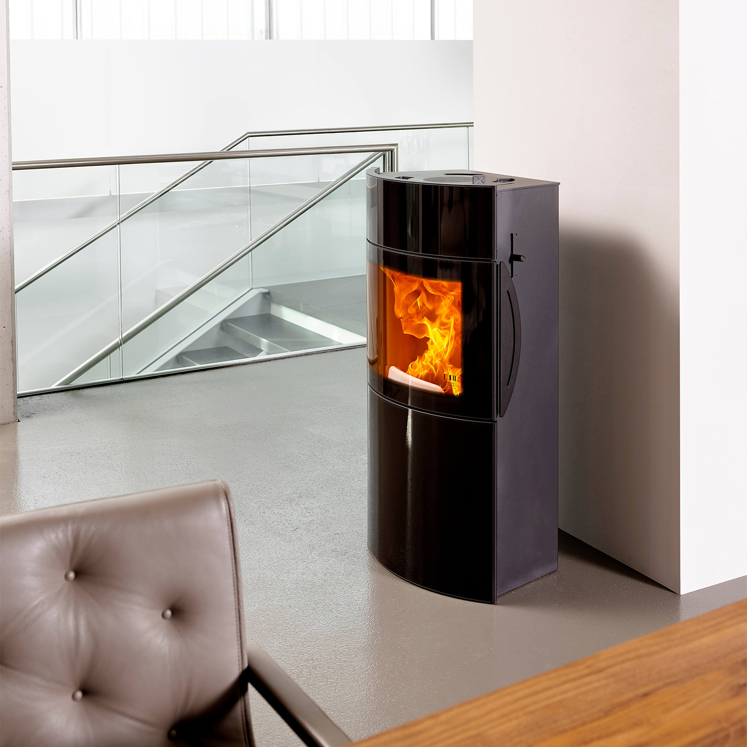 Austroflamm Fynn Xtra 2.0 Kaminofen Stahl / Schwarz, Glasfront Oben + Unten