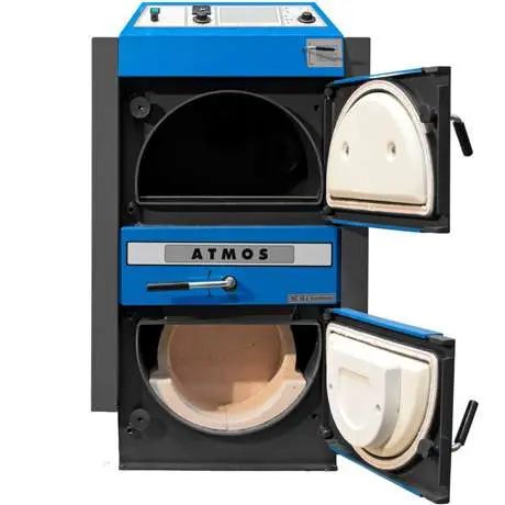 Atmos Kohlevergaserkessel mit geöffneten Türen.