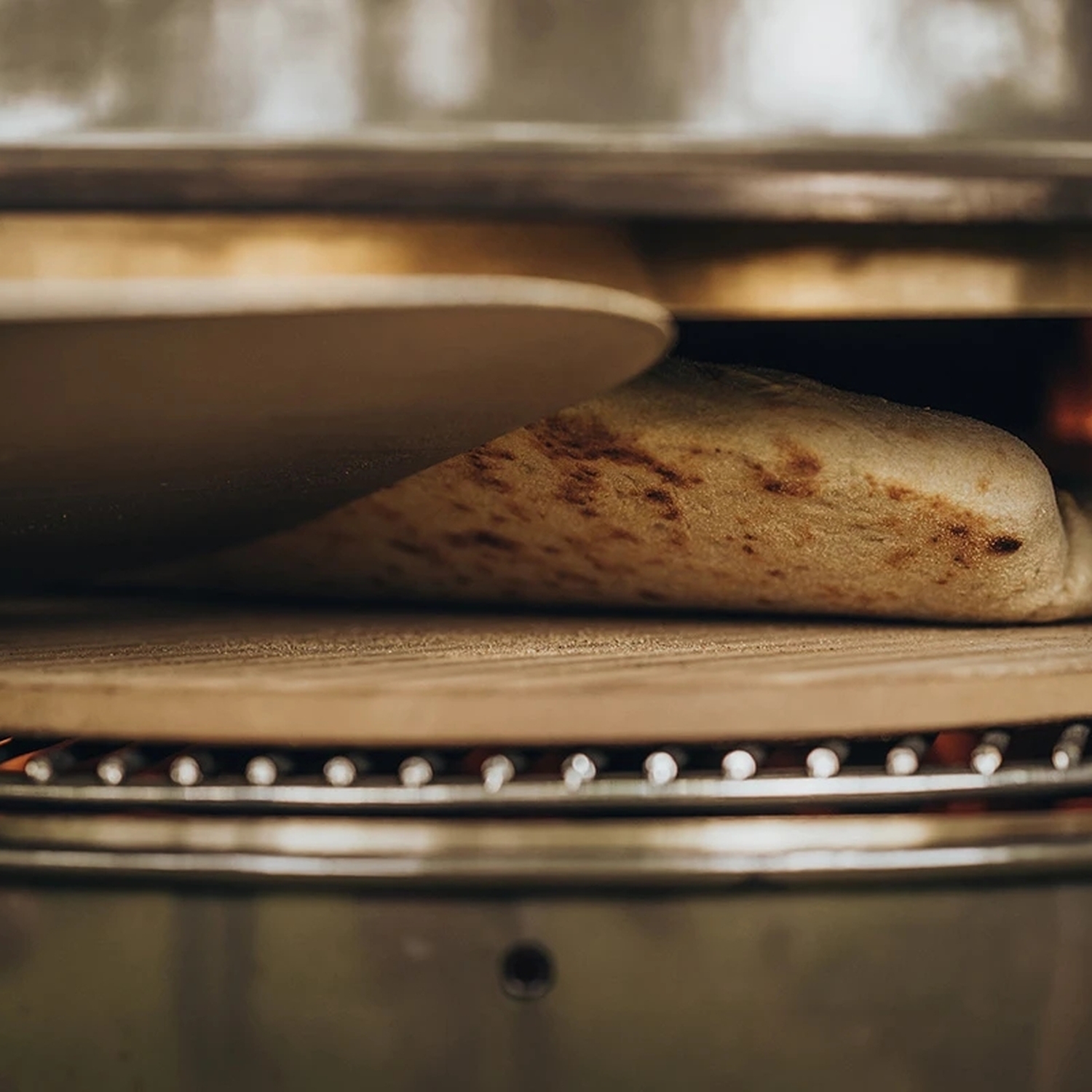 Moesta Pizzastein mit Stier 36,5 cm