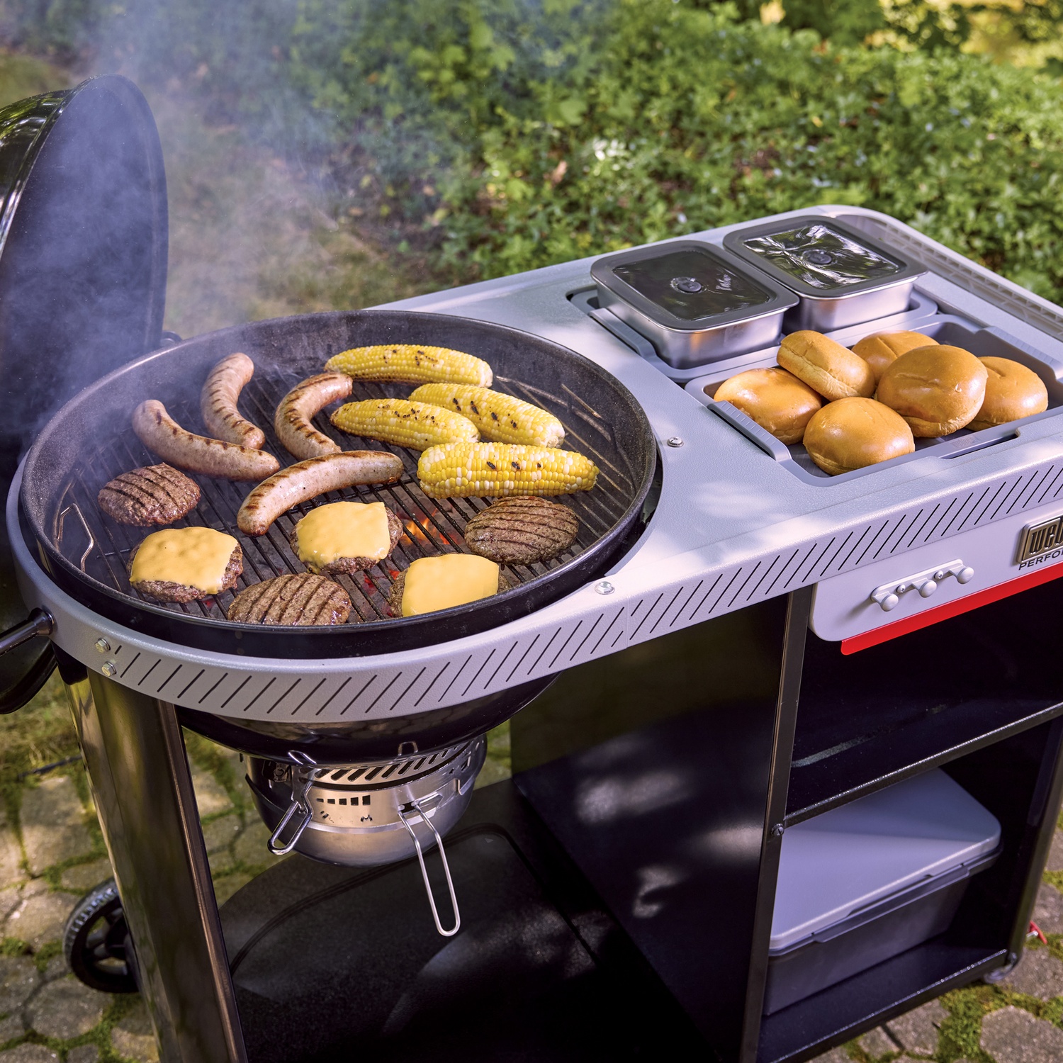 Weber Performer Premium Holzkohlegrill 57 cm