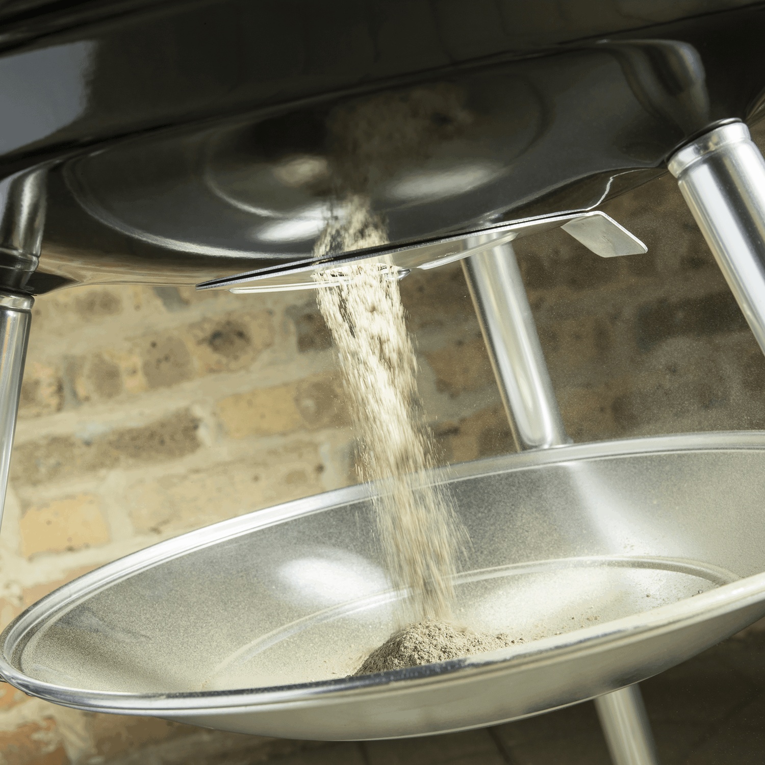 Weber Compact Kettle Holzkohlegrill 47 cm