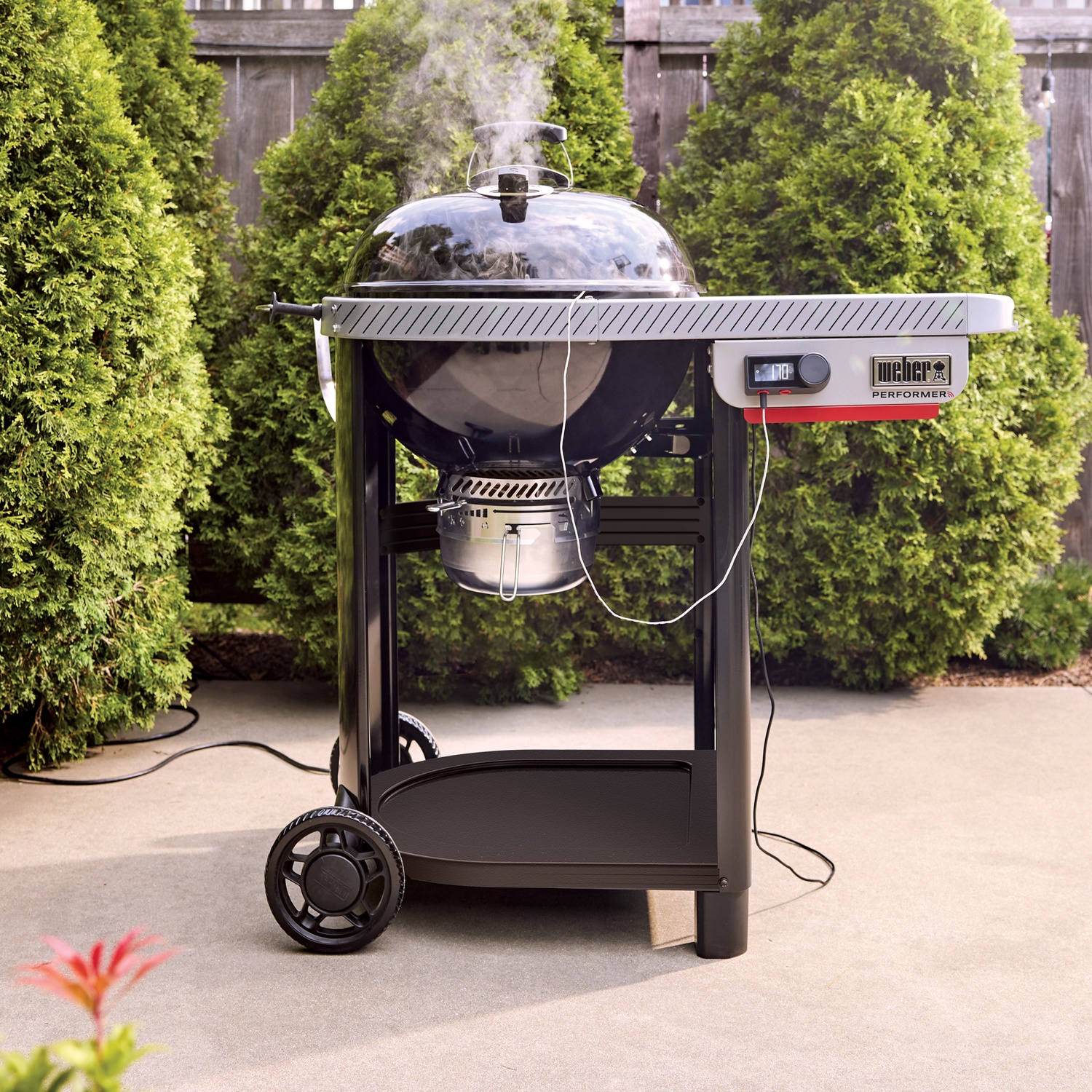 Weber Performer Smart Holzkohlegrill 57 cm