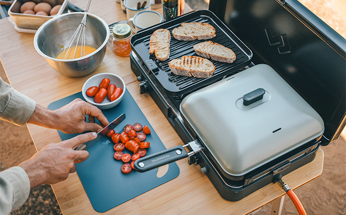cadac-campingkocher-mit-zwei-flammen-und-pfanne-mit-deckel