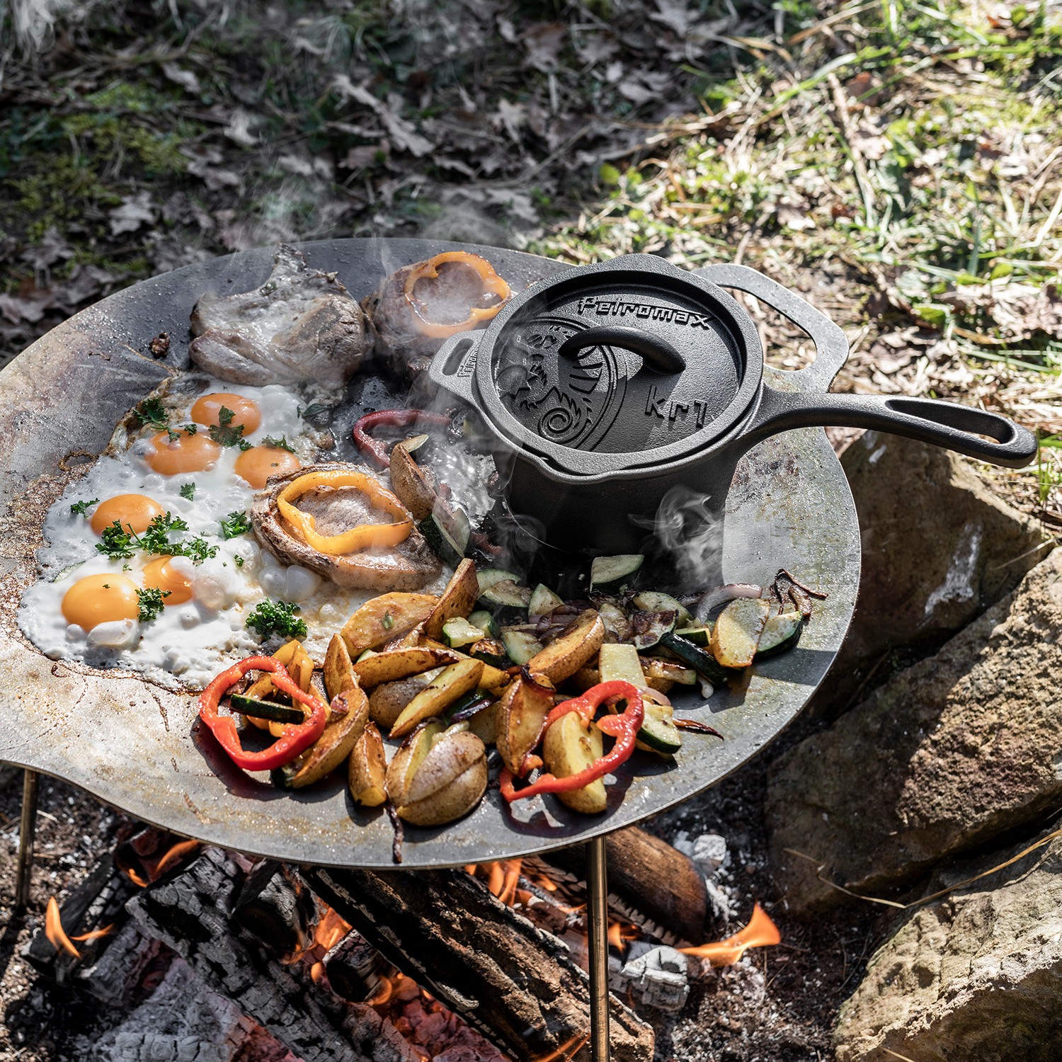Petromax kr1 Gusseiserne Kasserolle mit Deckel 1 Liter Petromax kr1 Gusseiserne Kasserolle mit Deckel 1 Liter