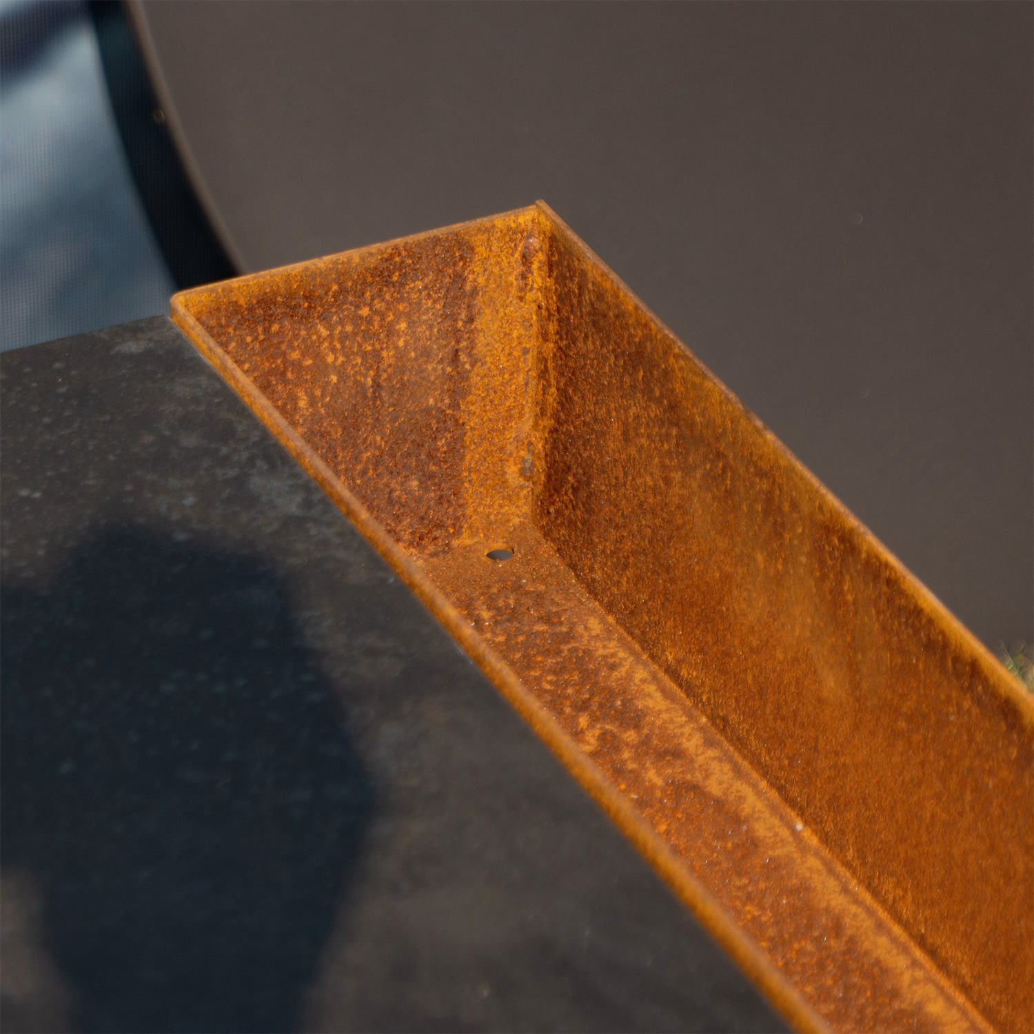 OFYR Butcher Block Storage 90 Corten Keramik Dunkelgrau