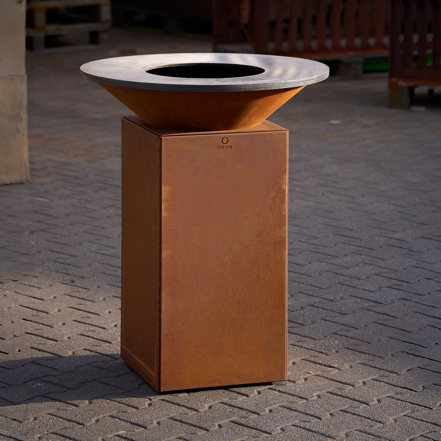 OFYR 75 Corten