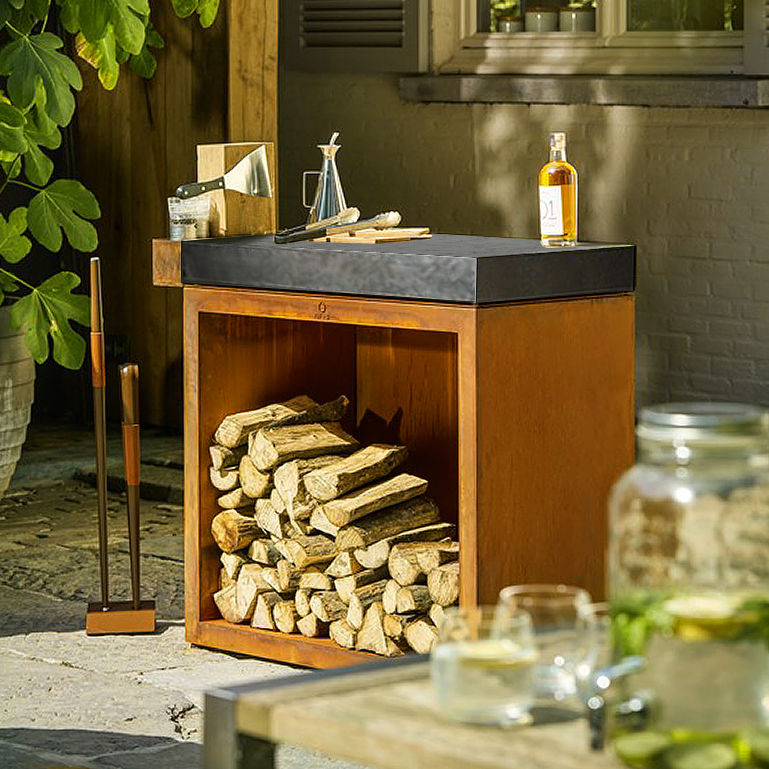 OFYR Butcher Block Storage 90 Corten Keramik Dunkelgrau
