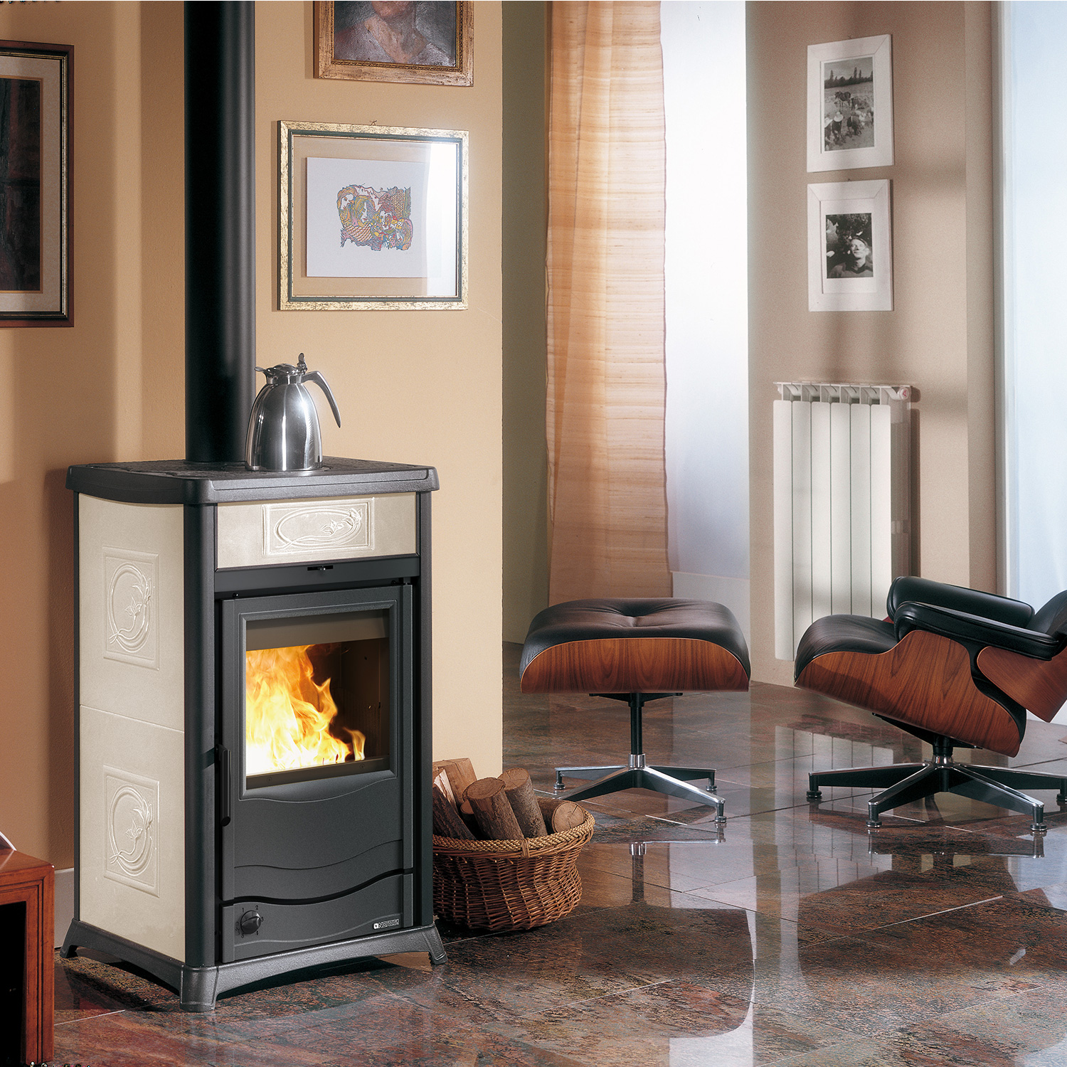 La Nordica Termorossella Plus Evo DSA.16 Wasserführender Kaminofen Liberty Panna