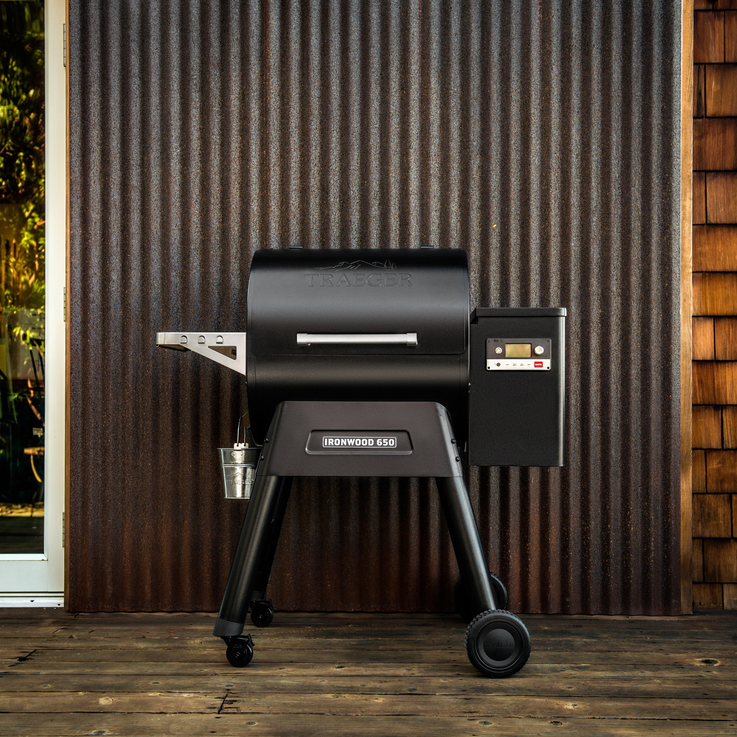 Traeger IRONWOOD 650 Pellet Grill schwarz