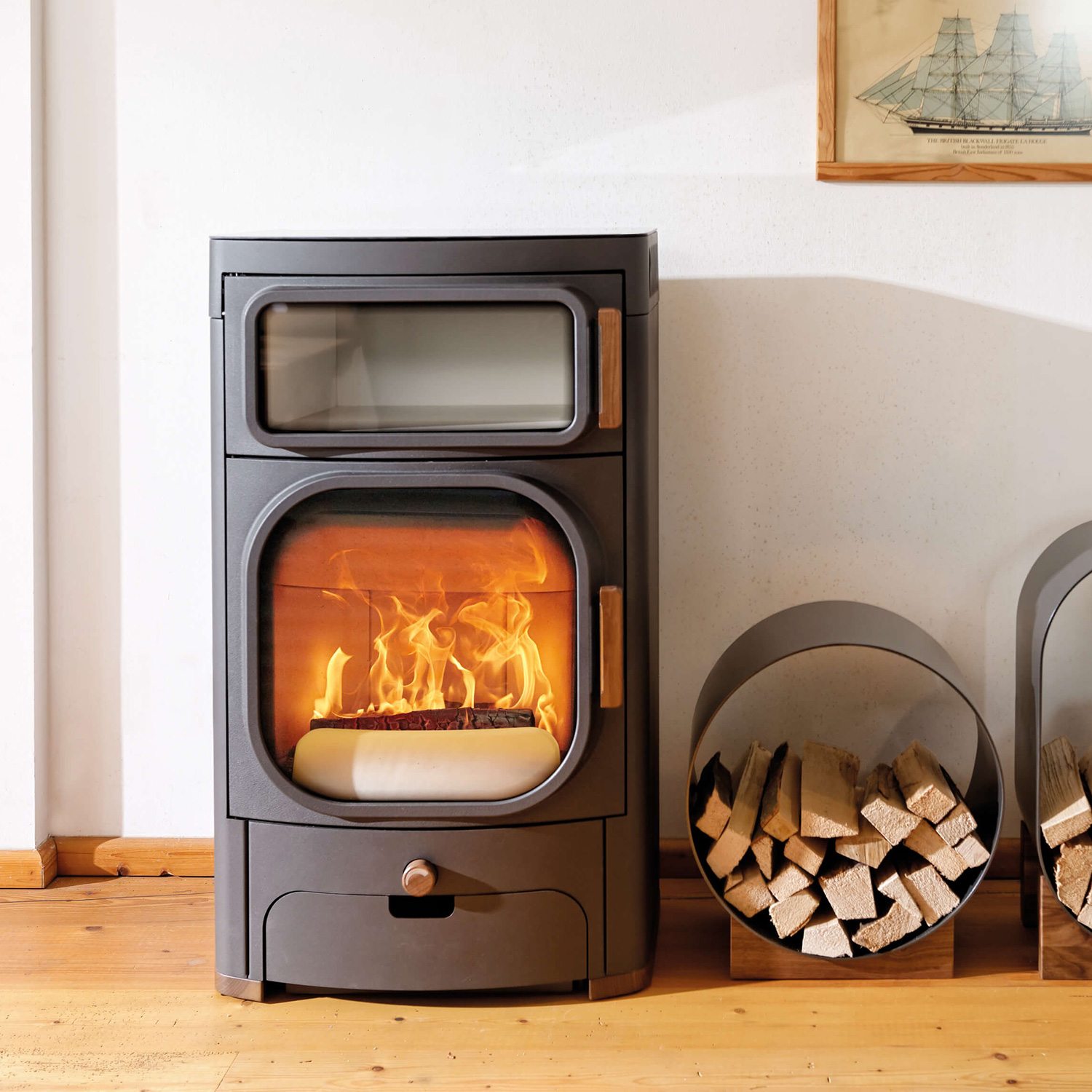 Austroflamm Heidi Back Kaminofen Stahl Schwarz RR hinten 2022 RESTPOSTEN + 1 m³ Kaminholz gratis
