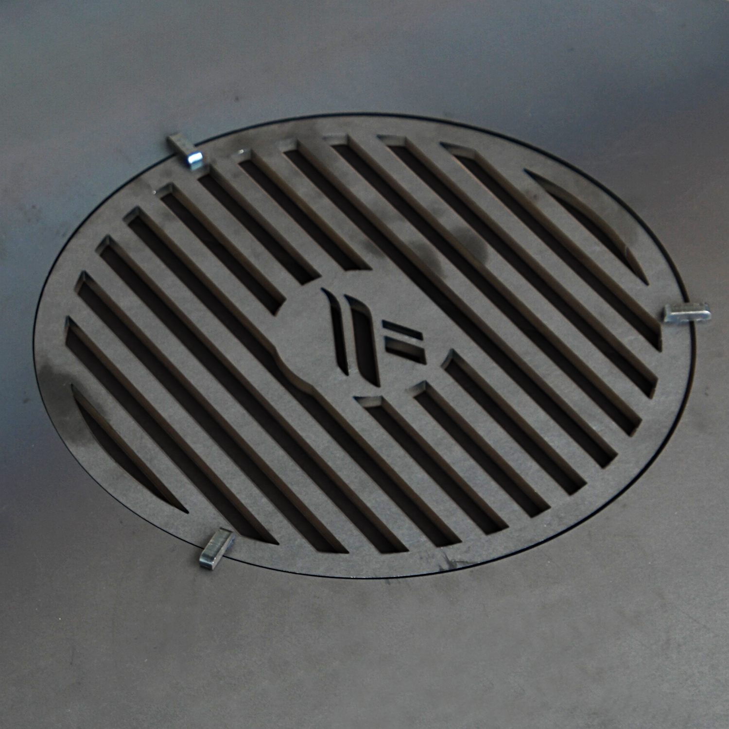 Arteflame One 30 Air Grill & Feuerstelle Arteflame One 30 Air Grill & Feuerstelle