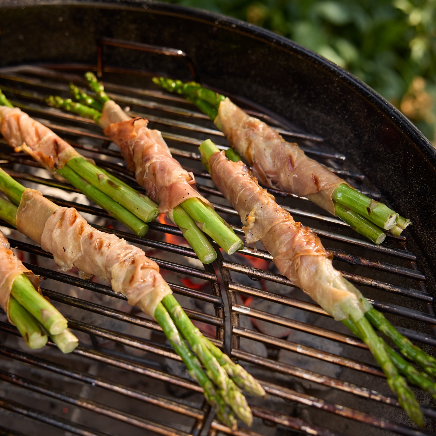 Weber Original Kettle Premium Holzkohlegrill 57 cm