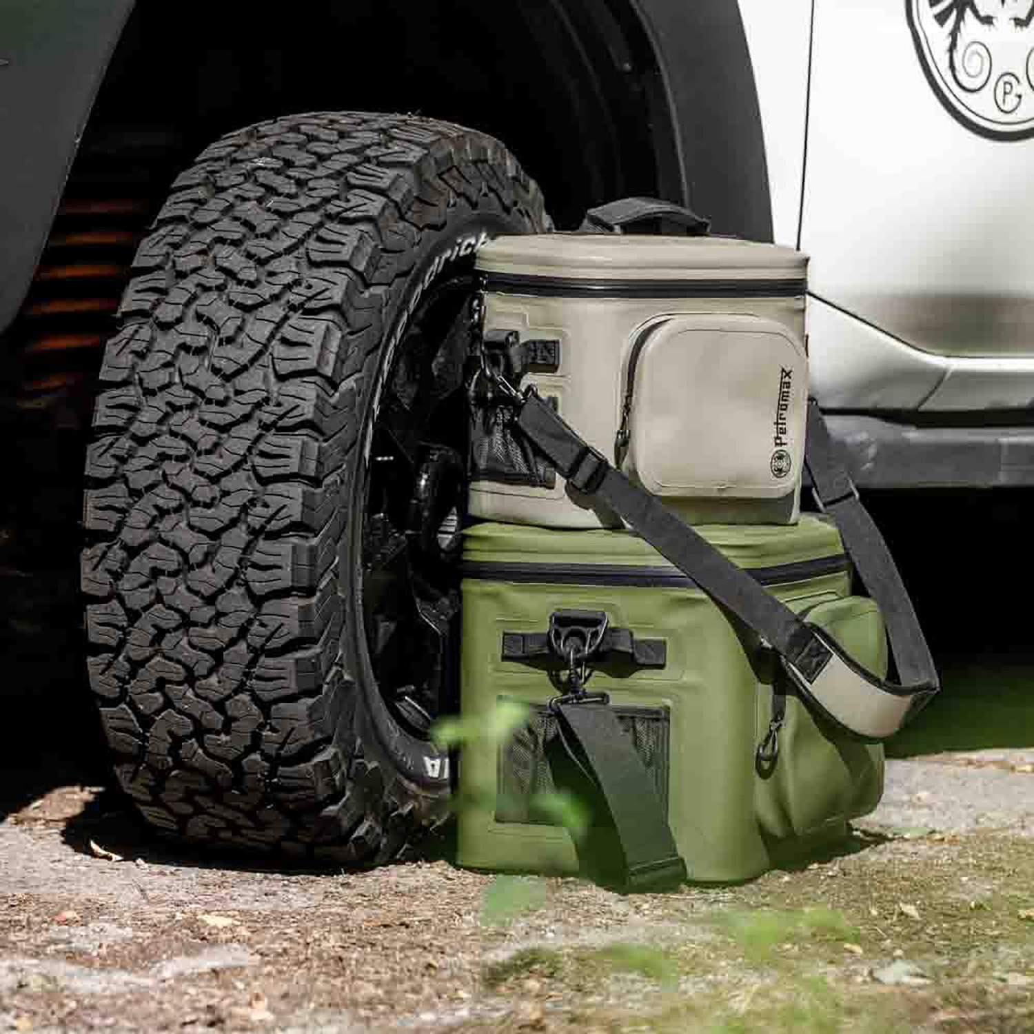 Petromax Kühltasche 8 Liter Sandfarben Petromax Kühltasche 8 Liter Sandfarben