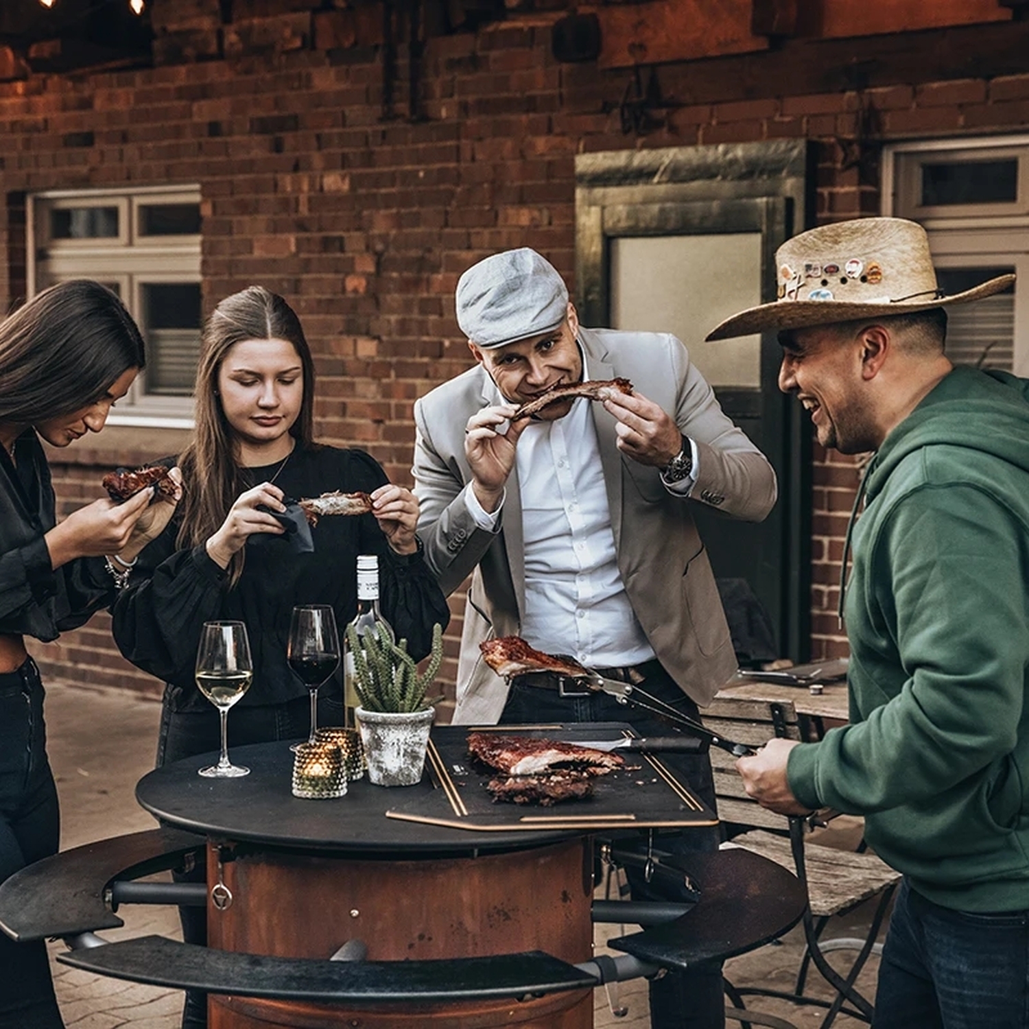 Moesta William Grillablage und Schneidebrett inkl. Klammern für Paperplank Ablagen für Bandit FirePlace Moesta William Grillablage und Schneidebrett inkl. Klammern für Paperplank Ablagen für Bandit FirePlace