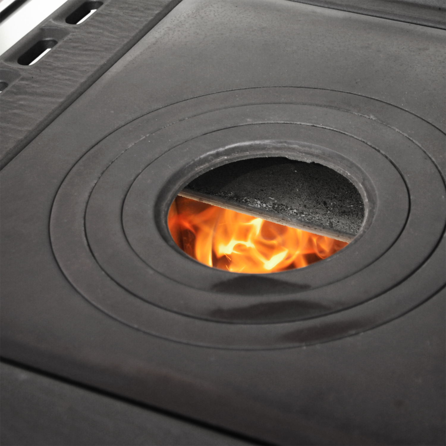 La Nordica Rosa XXL 16 Küchenofen Majolica Bordeaux