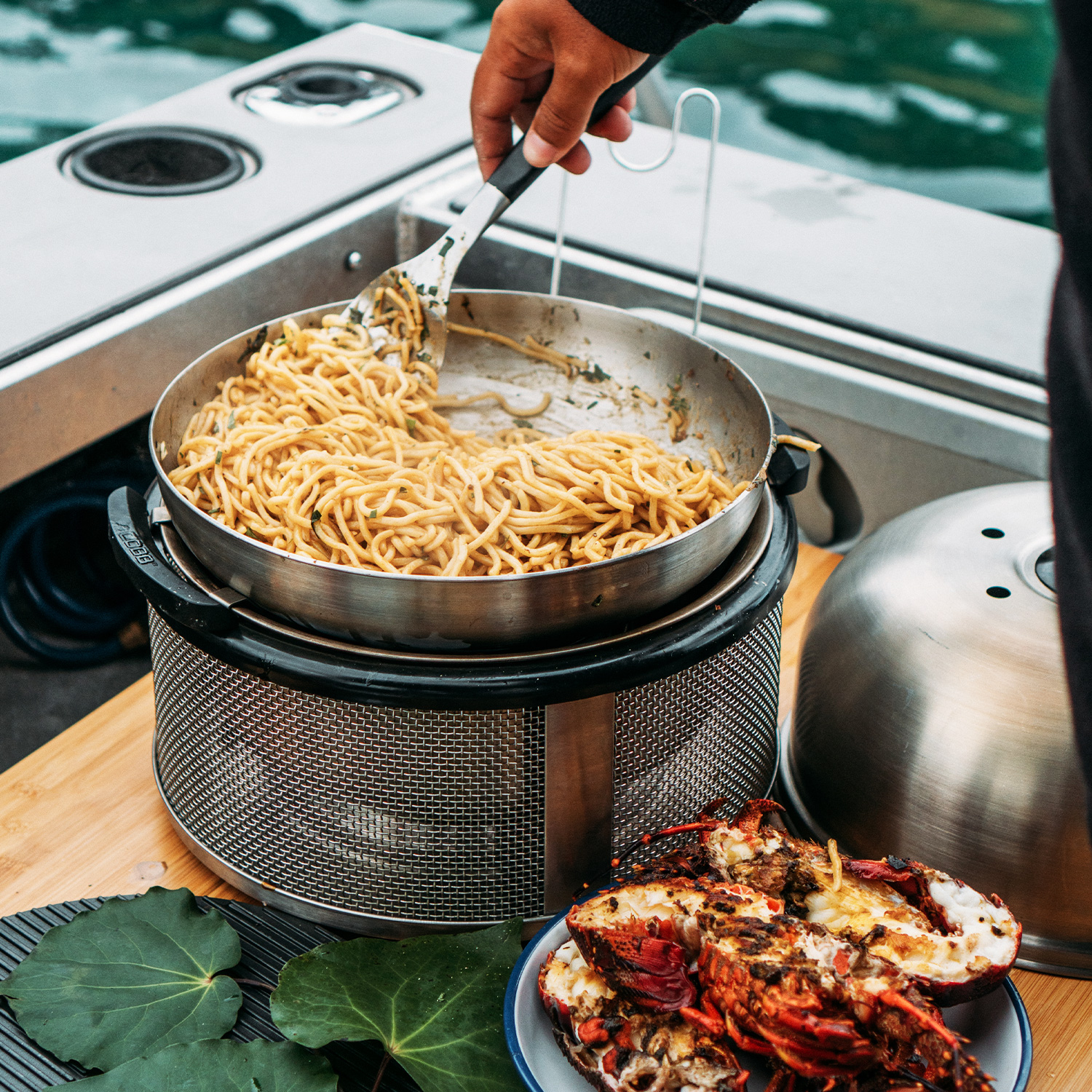Cobb Wok aus Edelstahl Cobb Wok aus Edelstahl