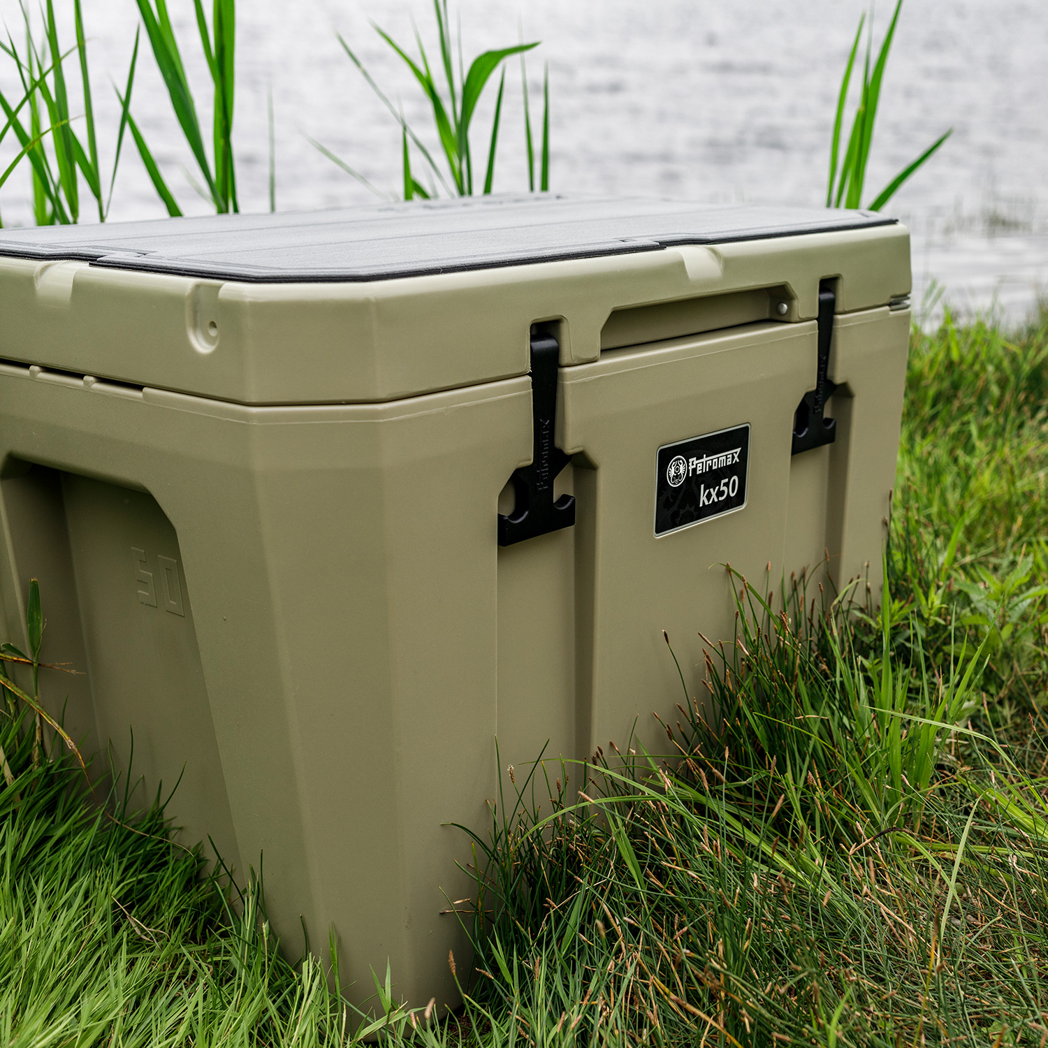 Petromax Haft-Auflage für Kühlbox kx50 Grau mit Linien