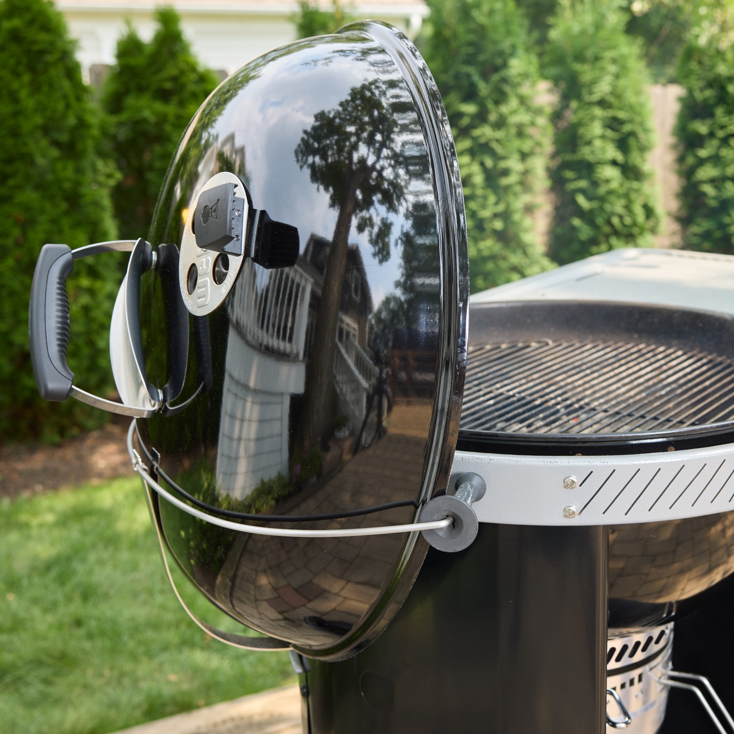 Weber Perfomer Holzkohlegrill 57 cm