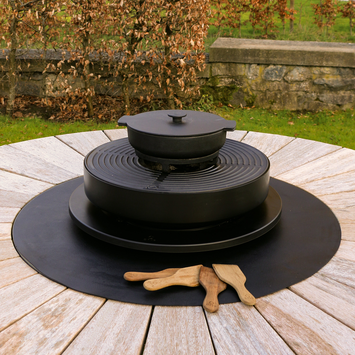 OFYR Outdoor Topf-Set Gusseisen für Tabl'O OFYR Outdoor Topf-Set Gusseisen für Tabl'O