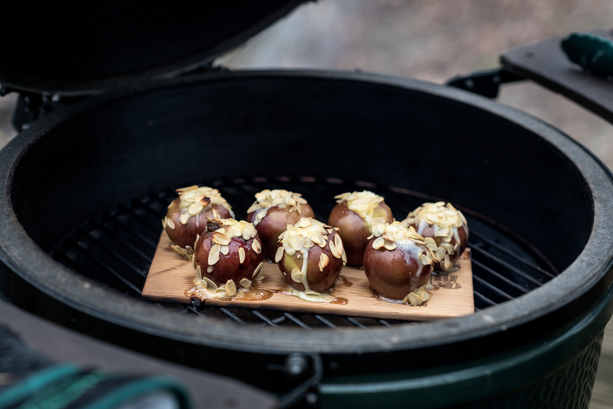 Big Green Egg Zeder-Grillplanken aus Holz 2er-Set Big Green Egg Zeder-Grillplanken aus Holz 2er-Set