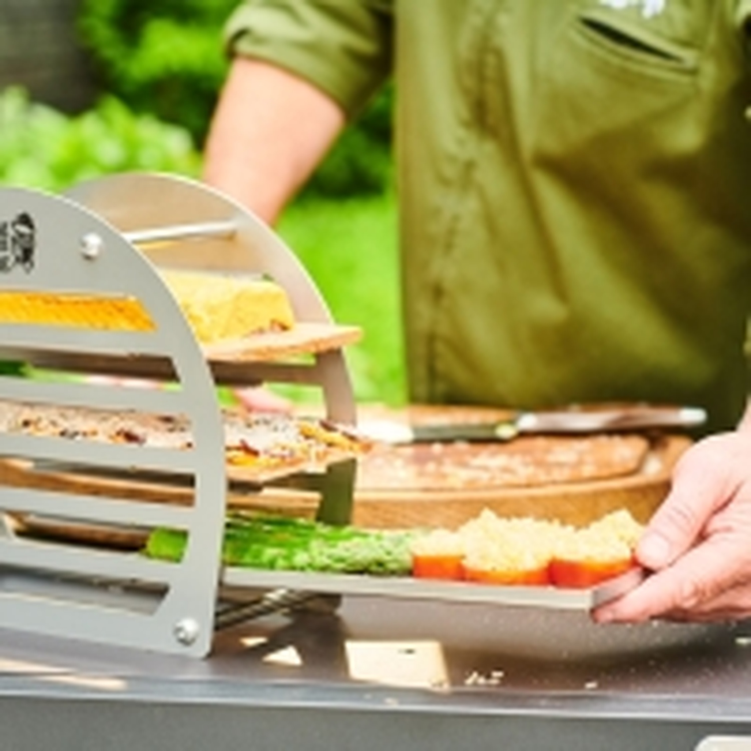 Big Green Egg Räucherturm