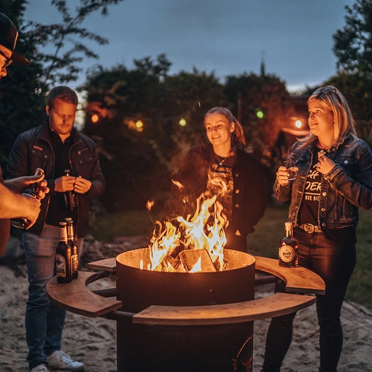 Moesta Bandit FirePlace inkl. Ablagen PaperPlank schwarz und BBQ-Disk