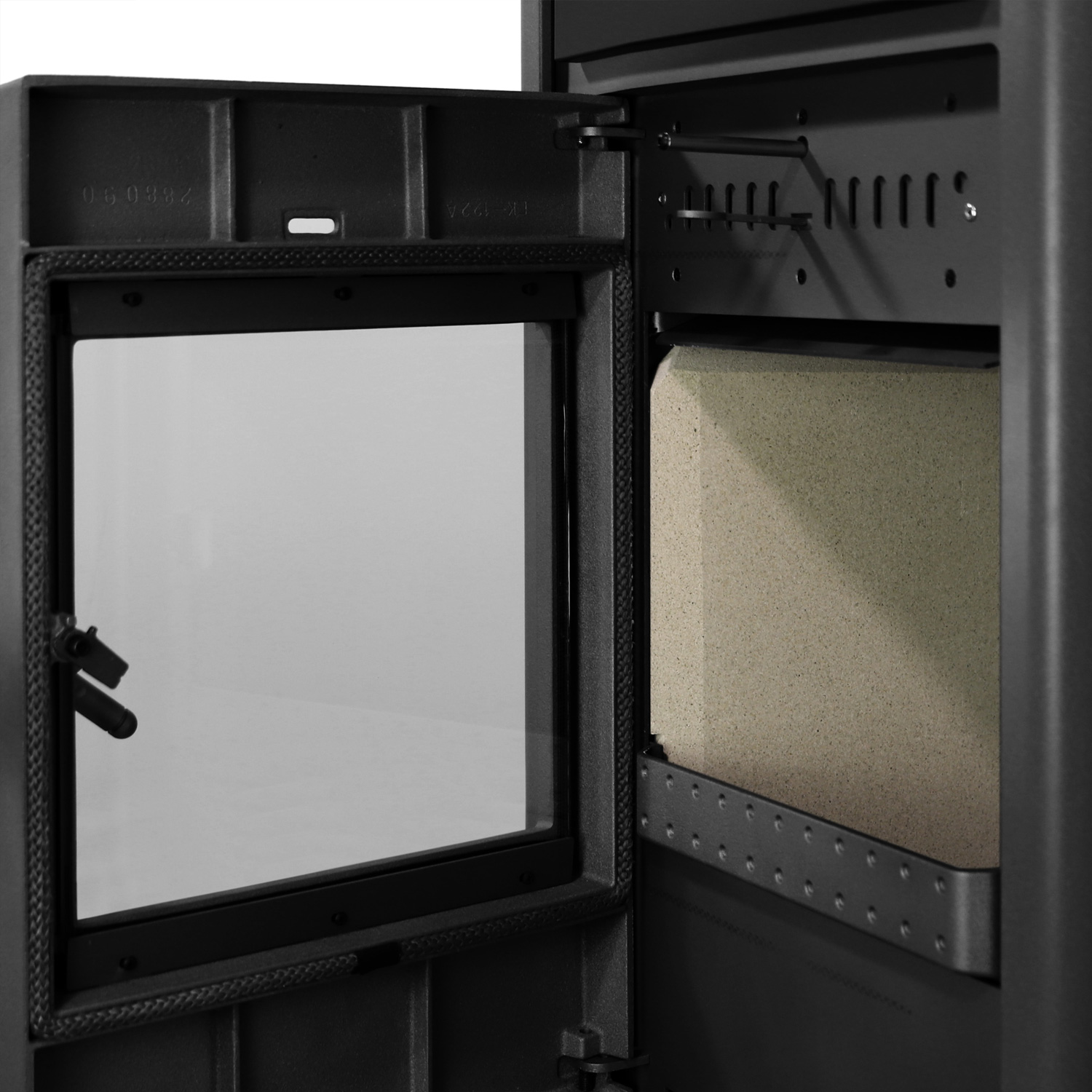 Schmitzker Alicante EVO wasserführender Kaminofen Schwarz Speckstein