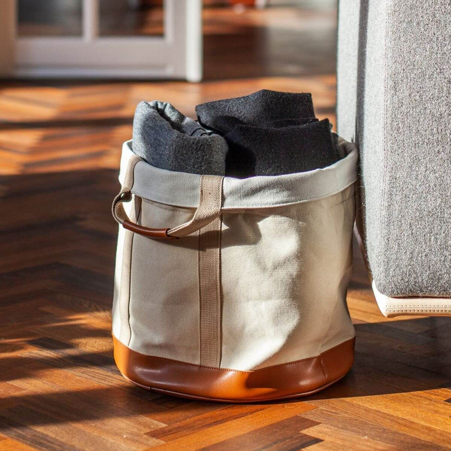 Aduro Holztasche Beige