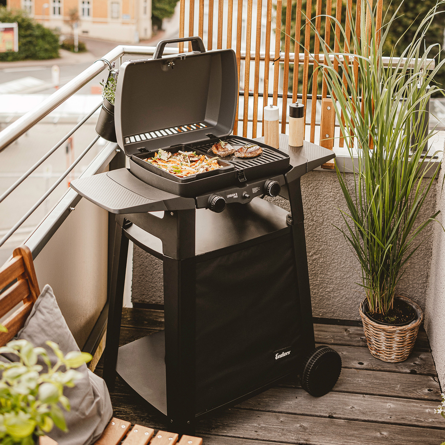 Enders Urban II Pro +Trolley Gasgrill