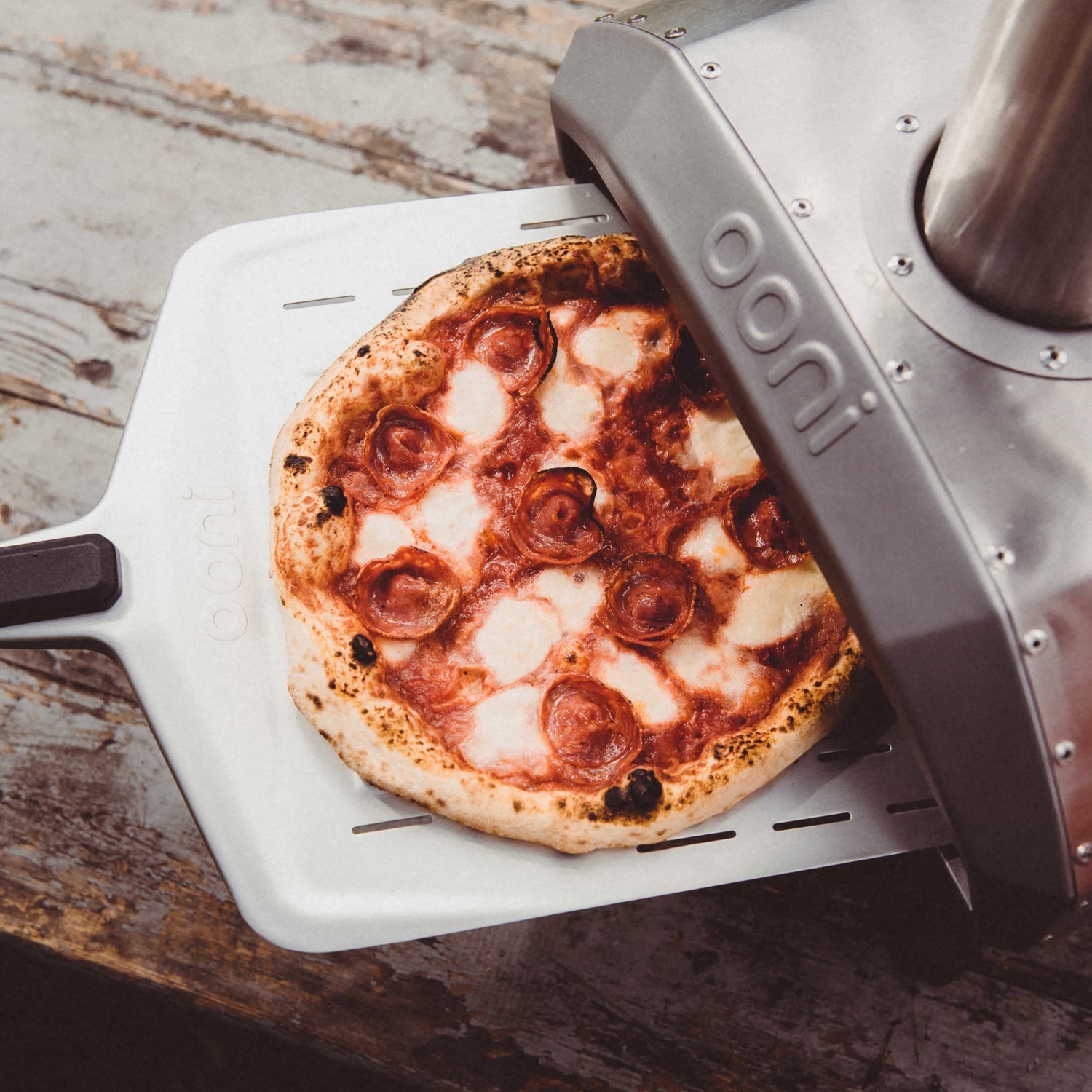 Ooni Karu 12 Holz-Pizzaofen