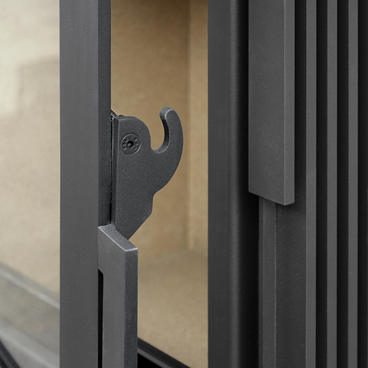 Schmitzker Cuby Kaminofen mit Holzsockel Schmitzker Cuby Kaminofen mit Holzsockel