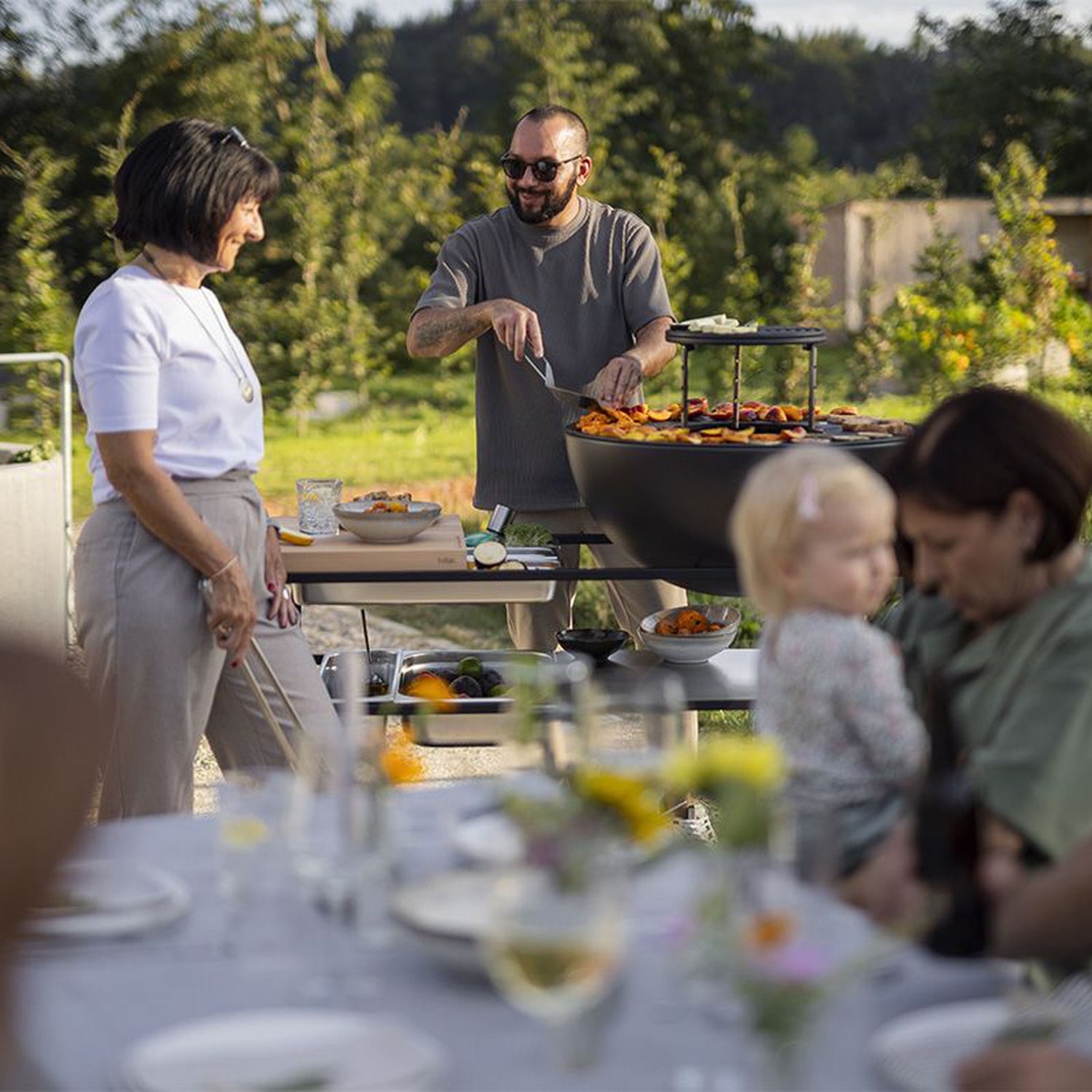höfats FIRE KITCHEN mit BOWL 70 Plancha-Grillset tief