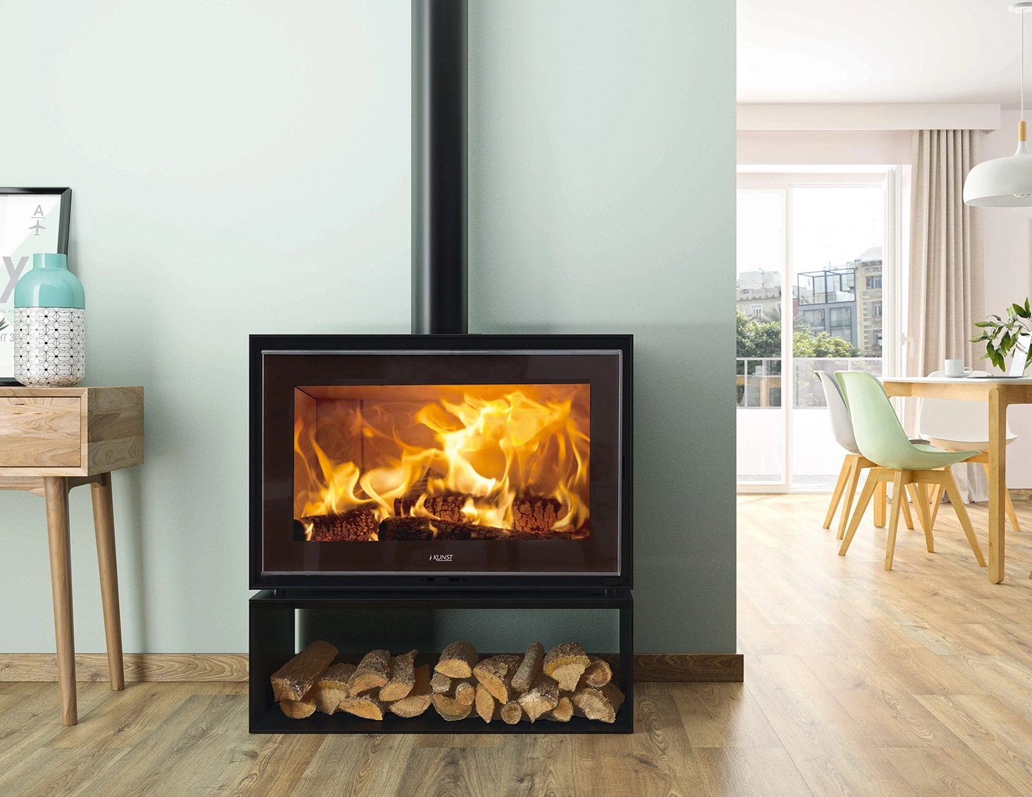 kaminofen-kunst-stoves-quercus-store-2.0-mit-großem-holzfach-und-breiter-sichtscheibe
