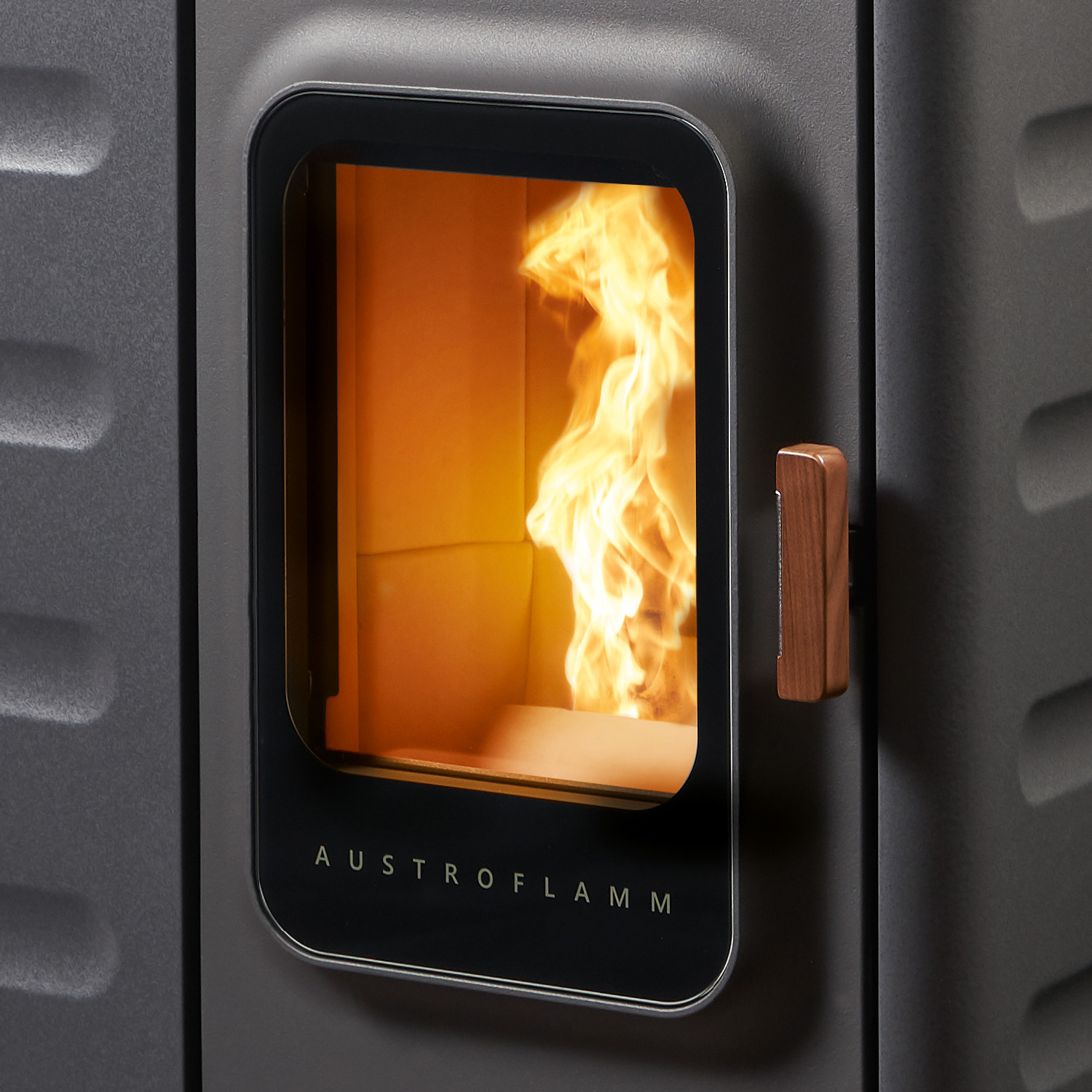 Austroflamm Ruby Pelletofen Keramik Dark Anthracite