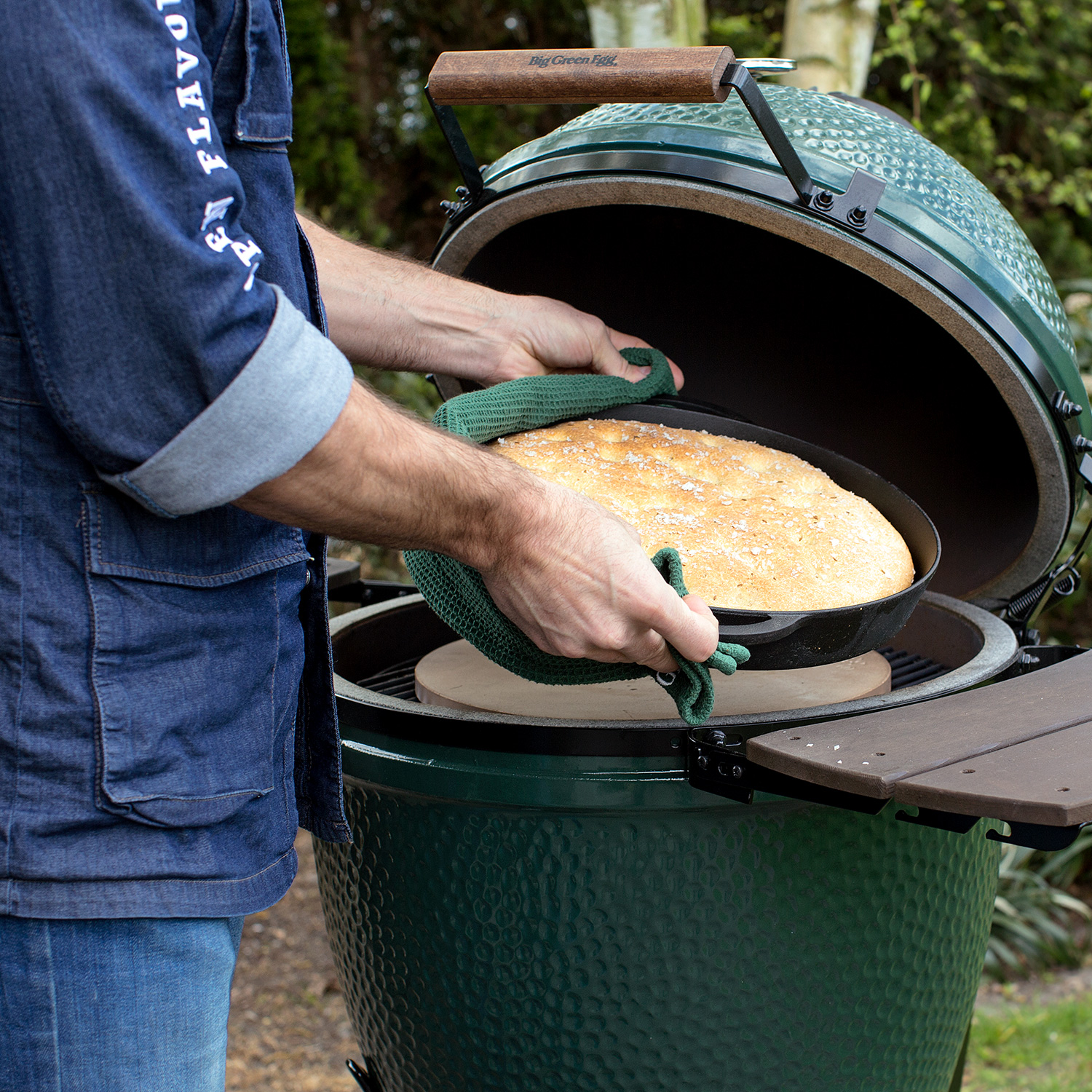 Big Green Egg Back- und Pizzastein für Medium, MiniMax und Small Big Green Egg Back- und Pizzastein für Medium, MiniMax und Small
