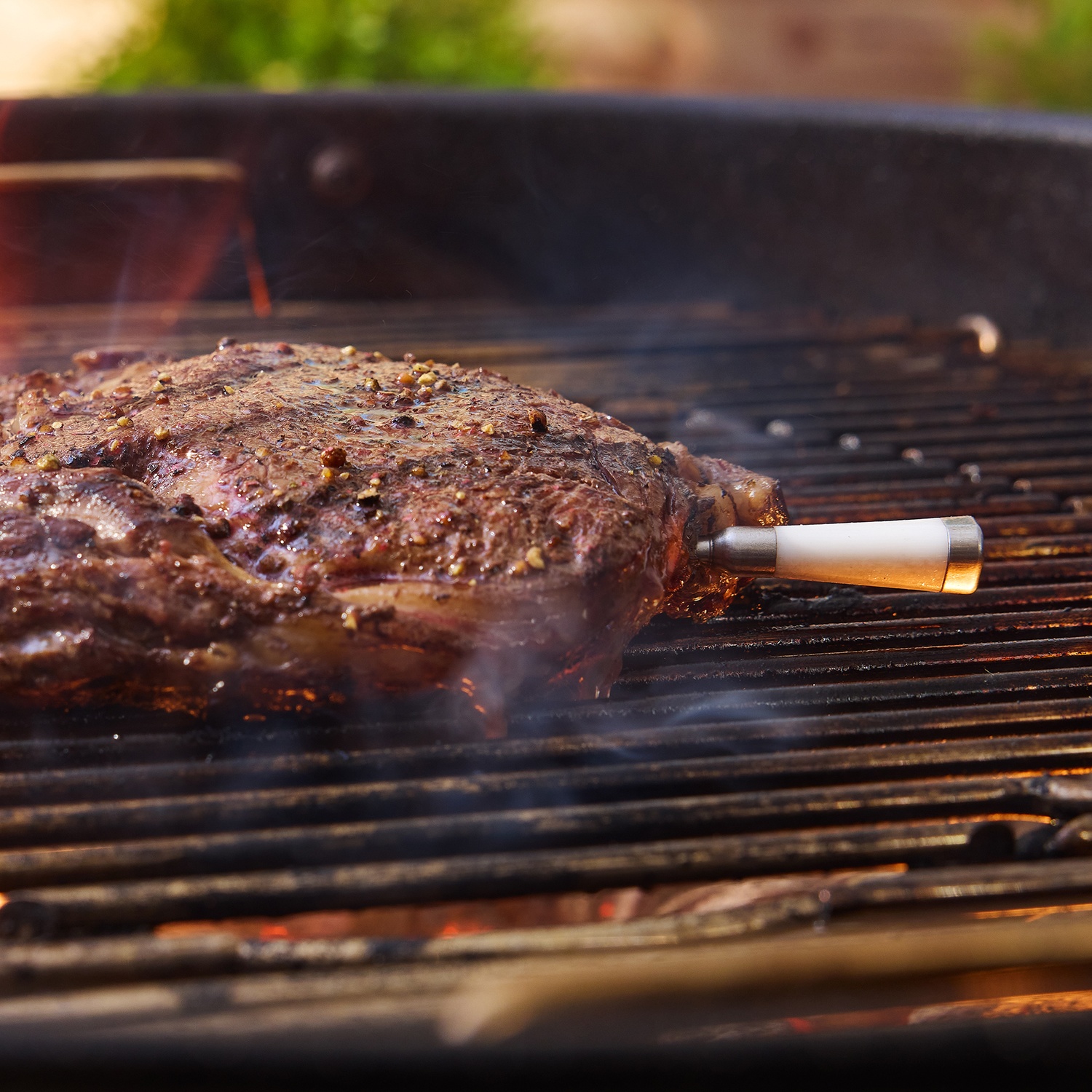 Weber Smartes kabelloses Grillthermometer inkl. Ladegerät, Grau
