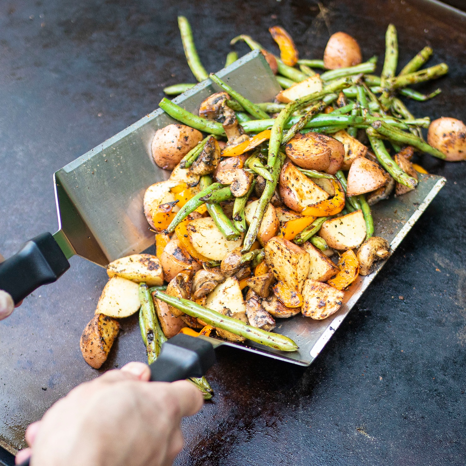 Char-Griller Flat Iron™ Plancha-Starter-Set
