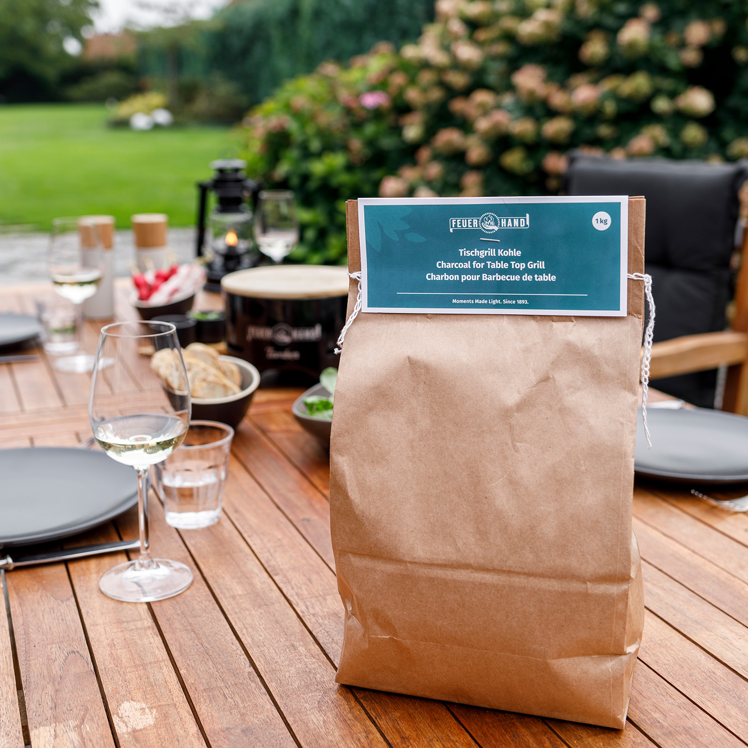 Feuerhand Holzkohle 1 kg für Tischgrill Tamber Feuerhand Holzkohle 1 kg für Tischgrill Tamber