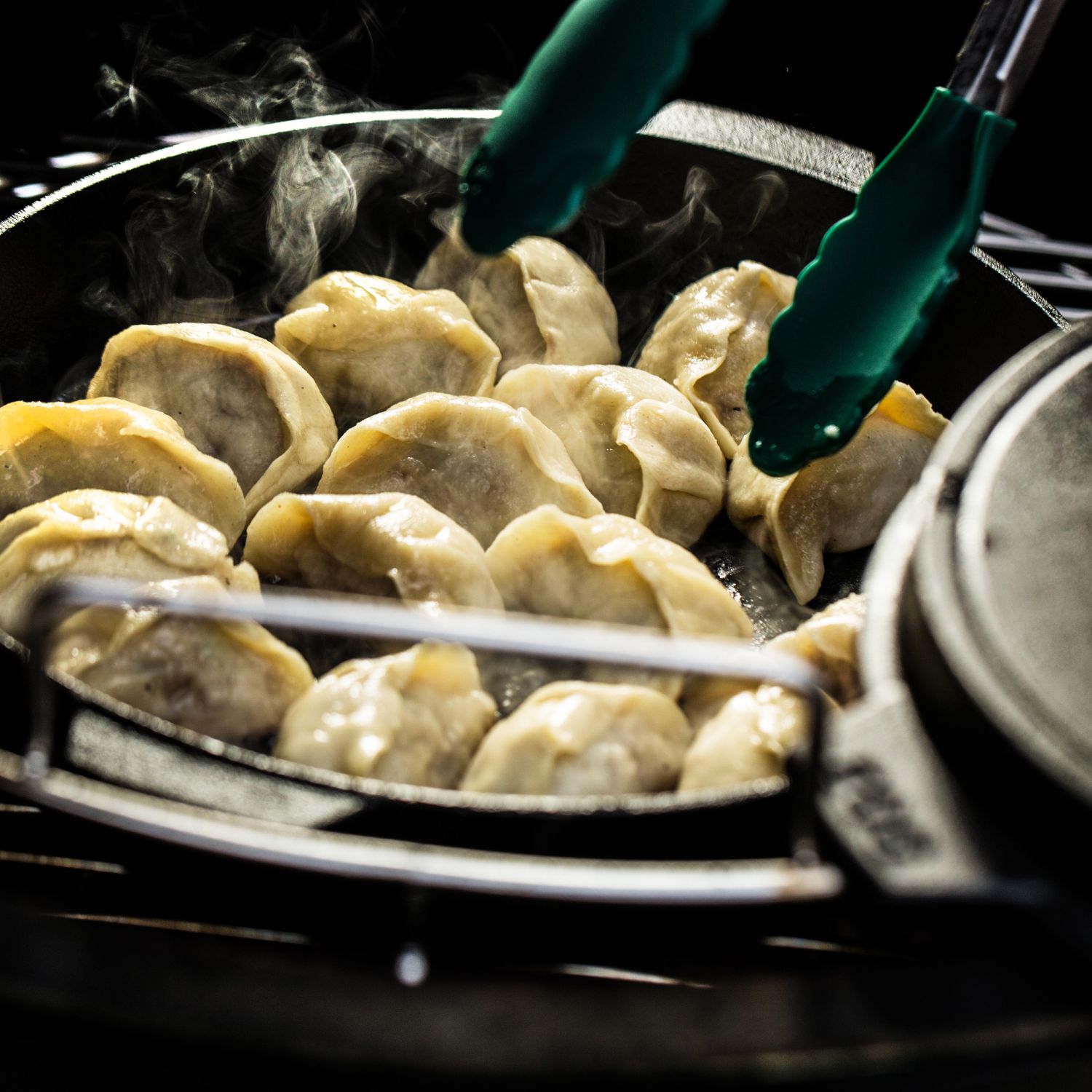 Big Green Egg Mehrzweckzange mit Silikon 30 cm Big Green Egg Mehrzweckzange mit Silikon 30 cm