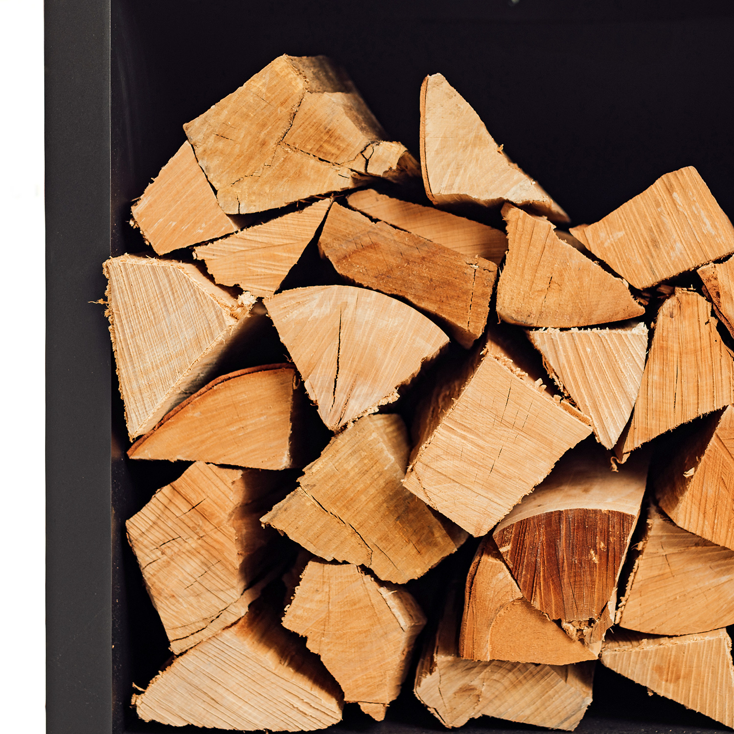 OFYR Island Black 100 Grill & Feuerstelle mit Arbeitsplatte Teakholz