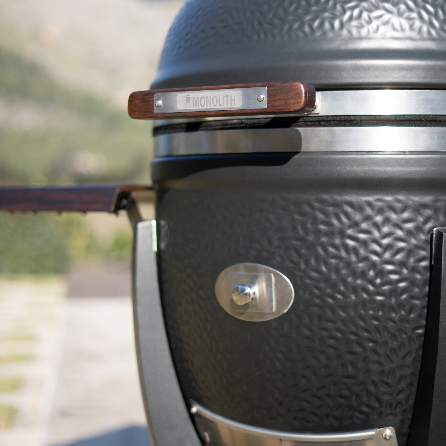 MONOLITH Gestell und Seitentische für Avantgarde LeCHEF MONOLITH Gestell und Seitentische für Avantgarde LeCHEF