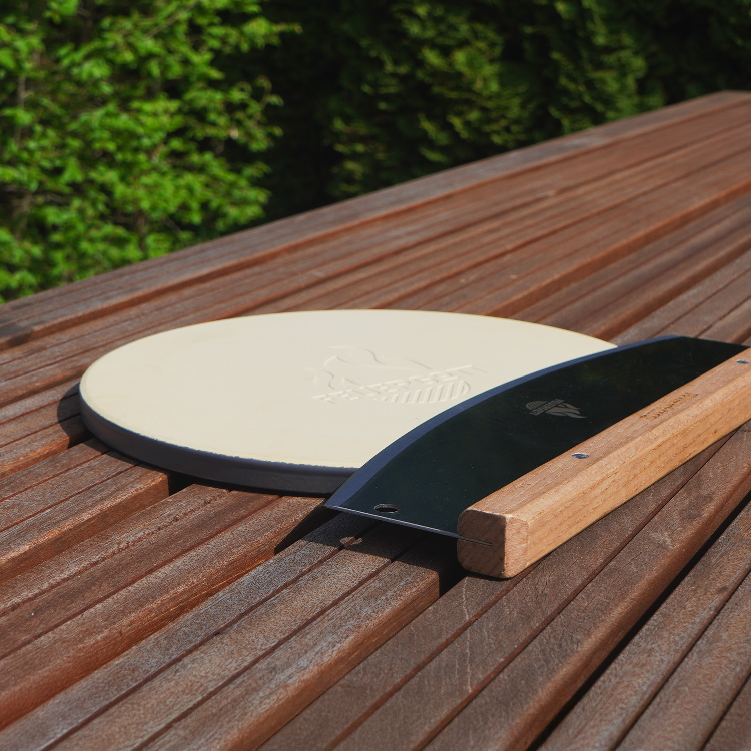 Feuergott Pizzastein glasiert, rund Feuergott Pizzastein glasiert, rund