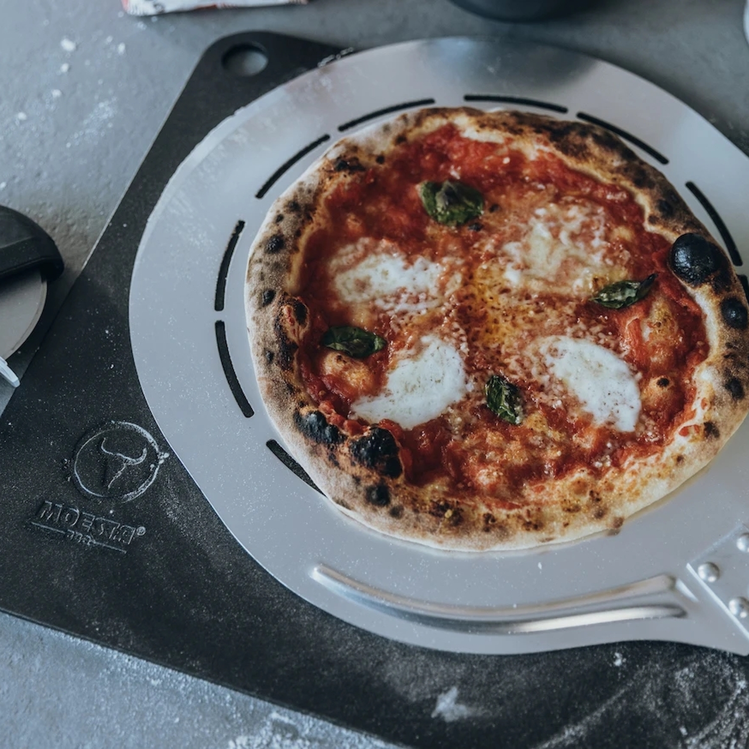 Moesta Pizzaschieber No. 2 gelocht