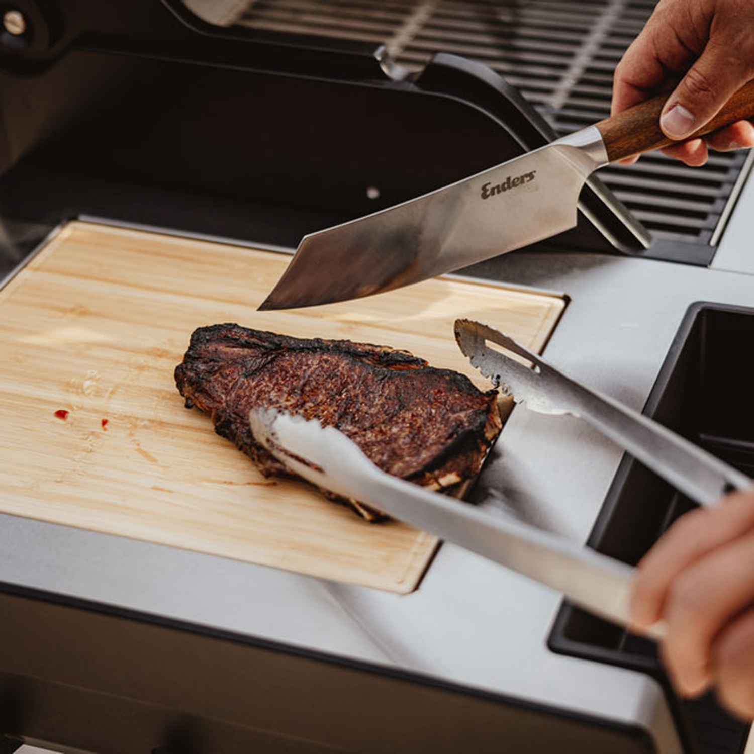 Enders BBQ Messer inkl. Klingenschutz aus Leder und Geschenkverpackung