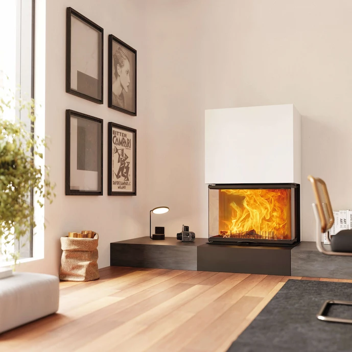 helles-wohnzimmer-mit-hellem-kamin---freundliche-und-warme-stimmung