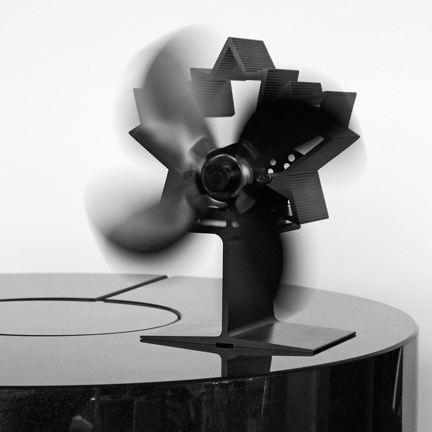 Raik Kaminbesteck Otto 3-teilig + stromloser Kaminventilator / Ofenventilator 4-Blatt, Set Raik Kaminbesteck Otto 3-teilig + stromloser Kaminventilator / Ofenventilator 4-Blatt, Set