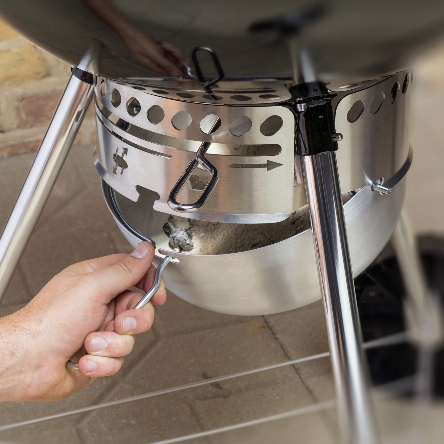 Weber Original Kettle Premium Holzkohlegrill 57 cm