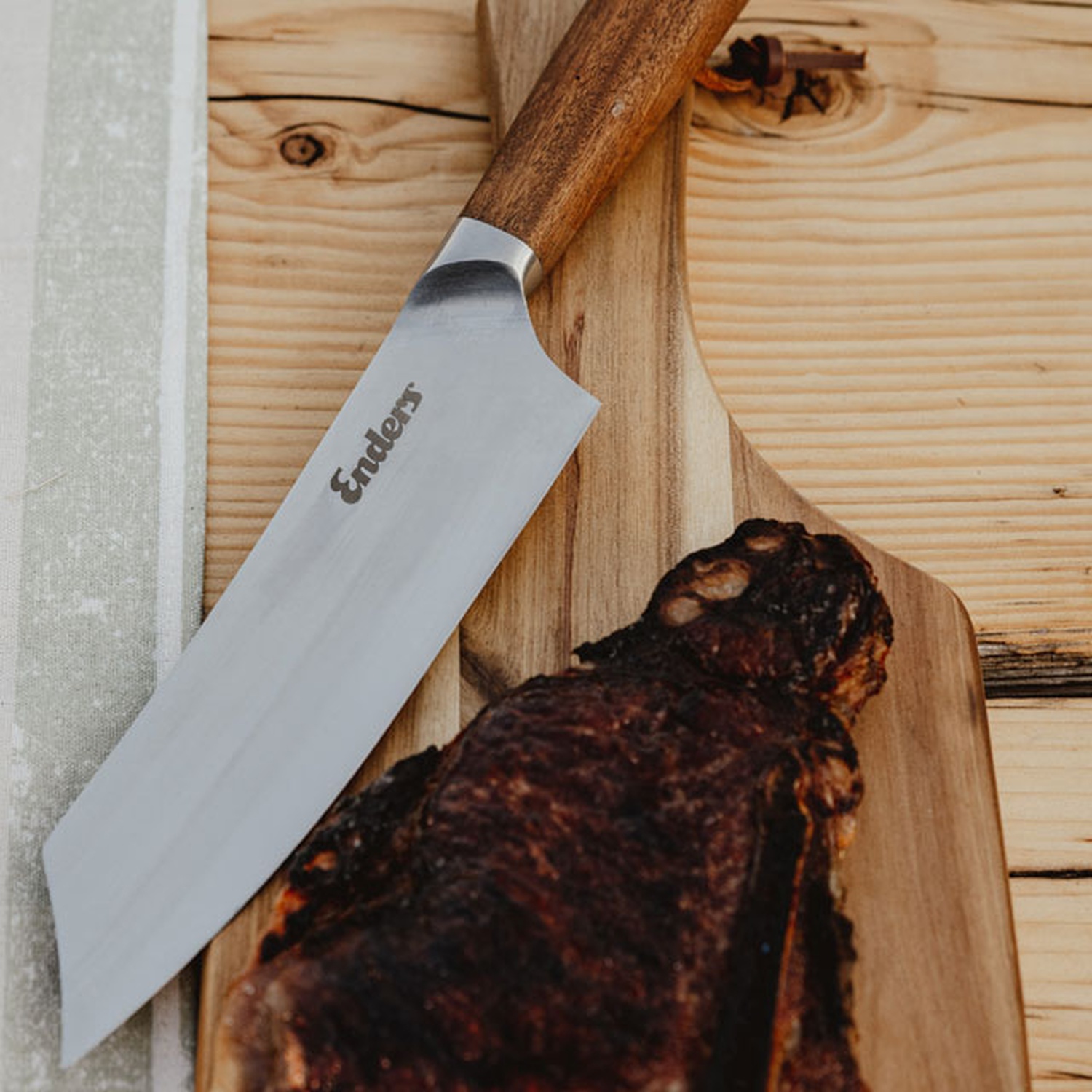 Enders BBQ Messer inkl. Klingenschutz aus Leder und Geschenkverpackung