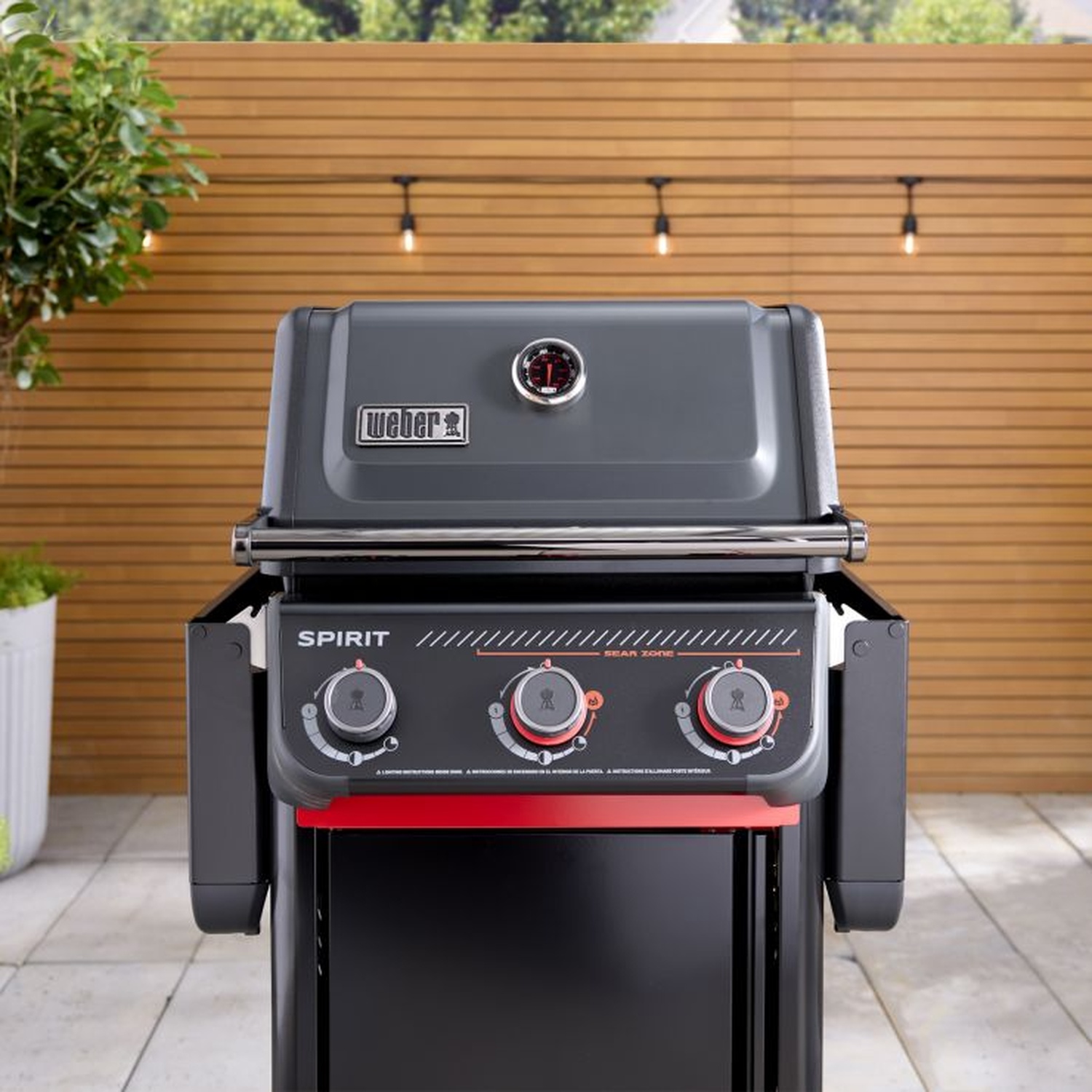 Weber Spirit E-325 STEALTH Gasgrill